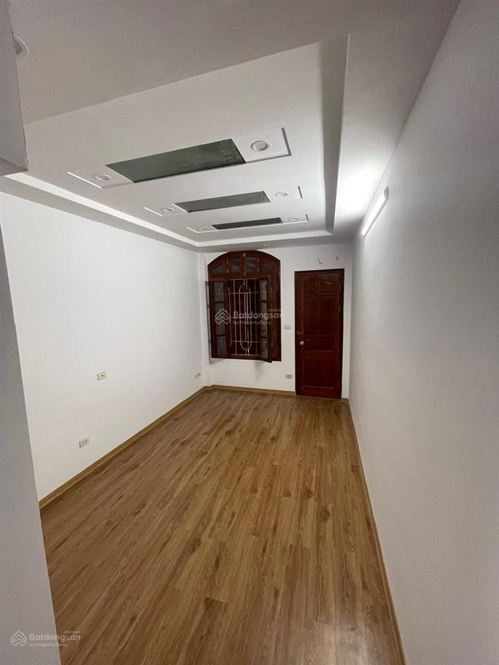 Cho thuê nhà riêng 5 tầng tại số 74 ngõ 127 đường văn cao, ngọc hà, hà nội
