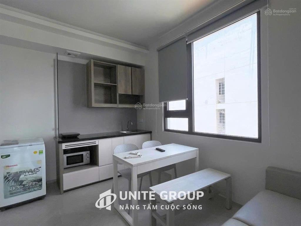 Căn hộ 1pn 40m2 full nội thất ban công máy giặt riêng  bảo vệ 24/24 ngay phố phan xích long