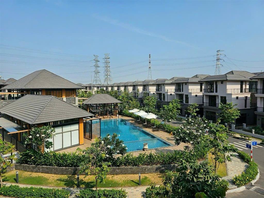 Cần bán biệt thự đơn lập zeitgeist city c1 300m2, 2 mặt tiền view sông,hồ bơi, clubhouse giá tốt