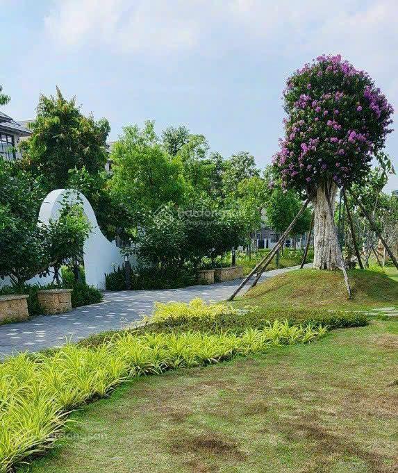 Biệt thự đơn lập dãy c1, 2 mặt tiền view sông, hồ bơi, clubhouse giá tốt.  0908 520 ***