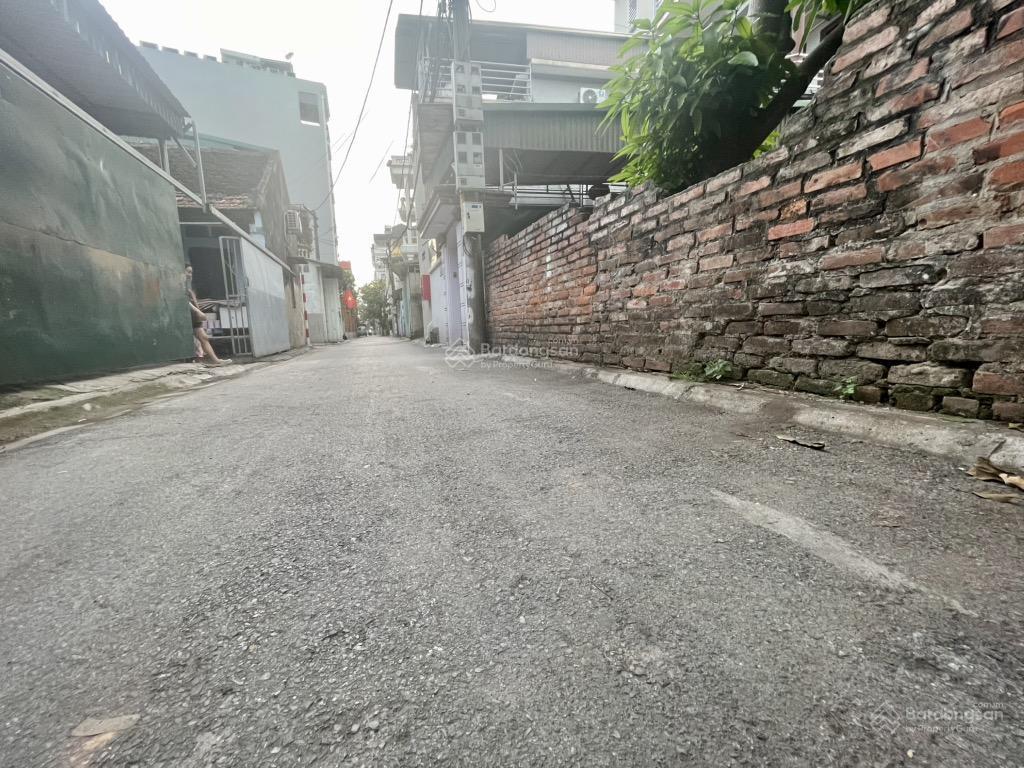 Hiếm, mảnh đất duy nhất còn sót lại ngõ thông ô tô, đất đẹp không lỗi phong thuỷ, mặt tiền 6,6m