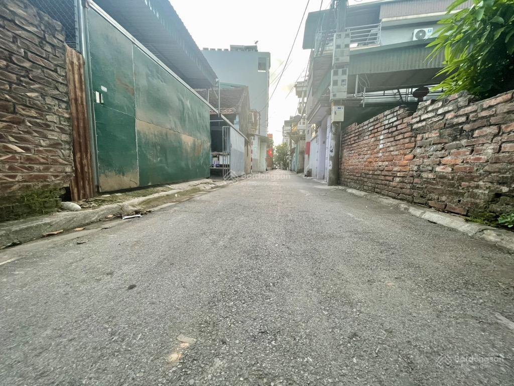 Hiếm, mảnh đất duy nhất còn sót lại ngõ thông ô tô, đất đẹp không lỗi phong thuỷ, mặt tiền 6,6m