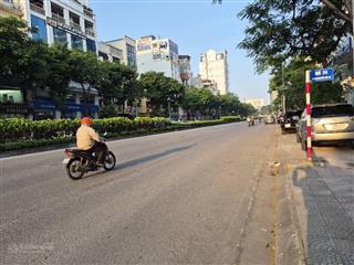 Mặt phố nguyễn văn cừ, 3 sổ vuông tổng mặt tiền 7,5m. tuyến phố sầm uất, kinh doanh đỉnh