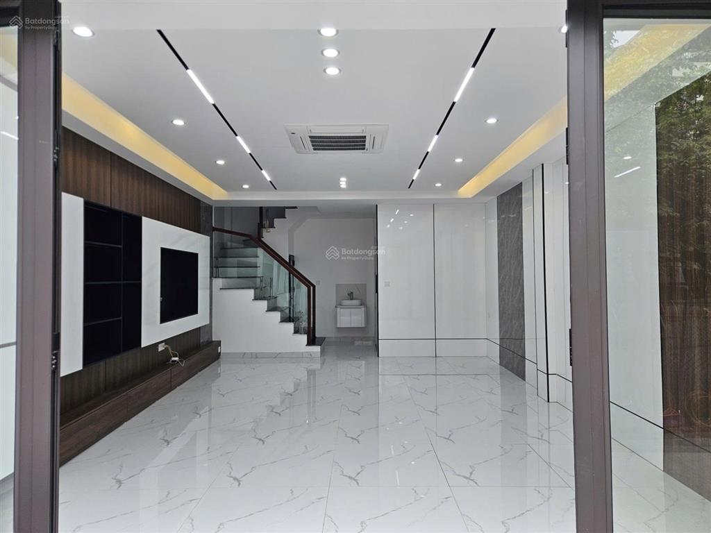 Ngọc thụy long biên | gần hồng tiến 40m | 50m 6 tầng thang máy |