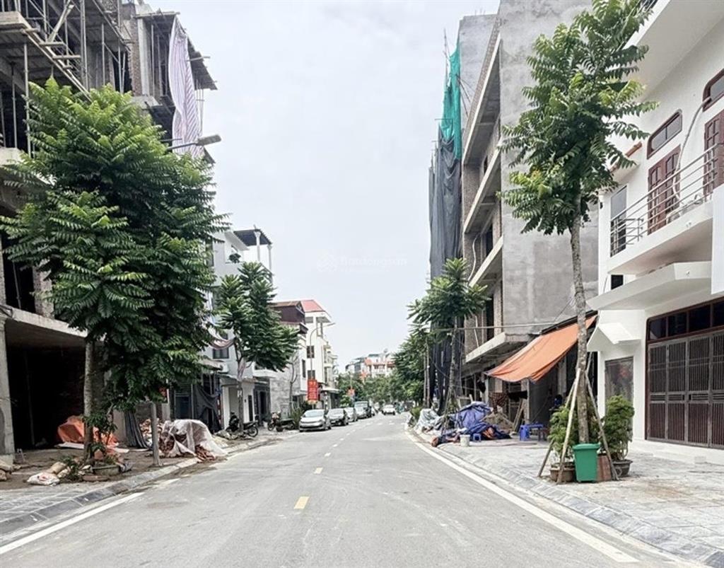 Phúc lợi bán đất tặng nhà c4 gần ô tô tránh vị trí đẹp