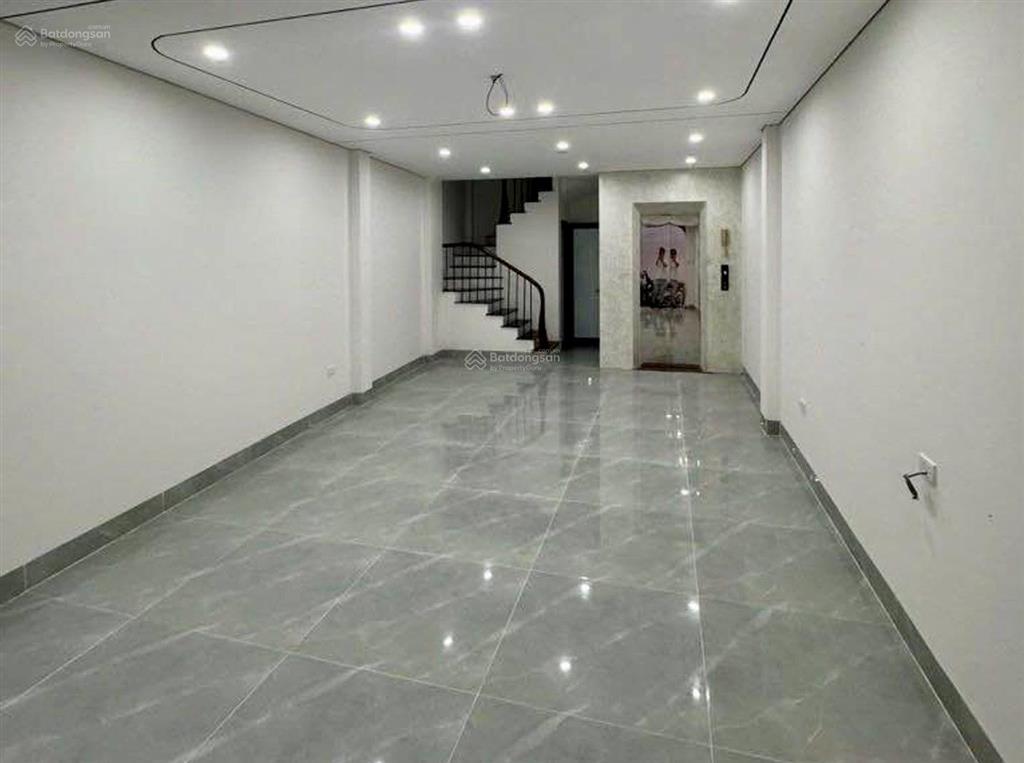 Lô góc 3 mặt thoáng nhà mới đẹp long lanh 5 tầng thang máy phố ngọc trì, long biên
