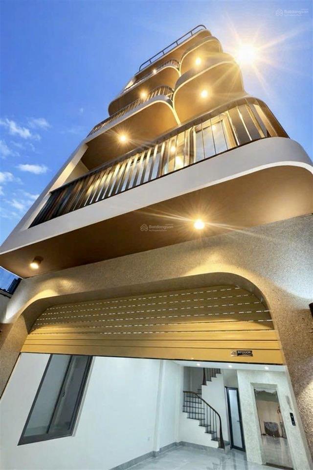 Lô góc 3 mặt thoáng nhà mới đẹp long lanh 5 tầng thang máy phố ngọc trì, long biên