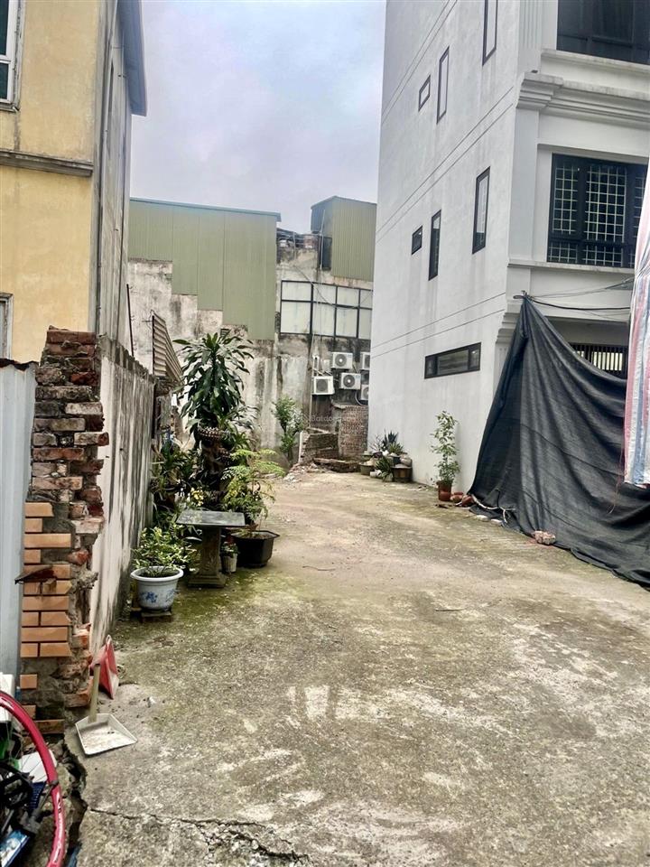 Giá siêu tốt, chủ cần tiền bán gấp, giảm chào sâu. đất trường lâm gần bv, ngõ thông ô tô gần phố