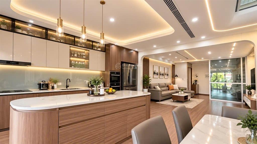 Siêu phẩm ngọc lâm nhà dân xây 80m 6 tầng gara 4 ô tô mặt tiền 6m giá 19,6 tỷ