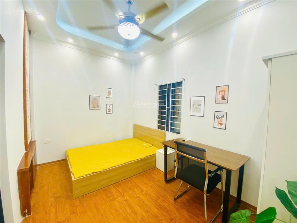 Cho thuê nhà trọ tại lai xá, 2,4 triệu, diện tích 25m2, 1 phòng ngủ, 4 tầng, mặt tiền 5m ở luôn