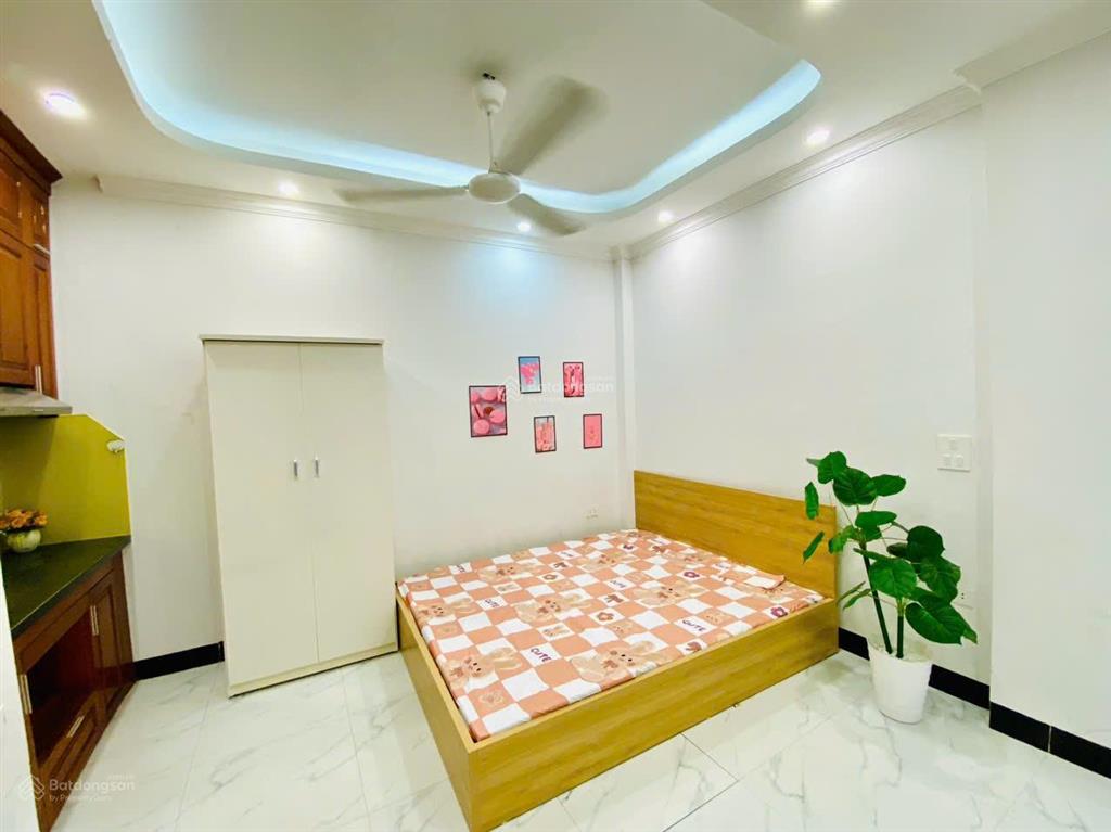 Cho thuê nhà trọ tại lai xá, 2,4 triệu, diện tích 25m2, 1 phòng ngủ, 4 tầng, mặt tiền 5m ở luôn