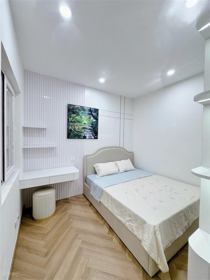 Bán nhà chính chủ 81,3m2 t10 view nhạc nước giá 7,7 tỷ. sổ đỏ sẵn, pháp lý rõ ràng