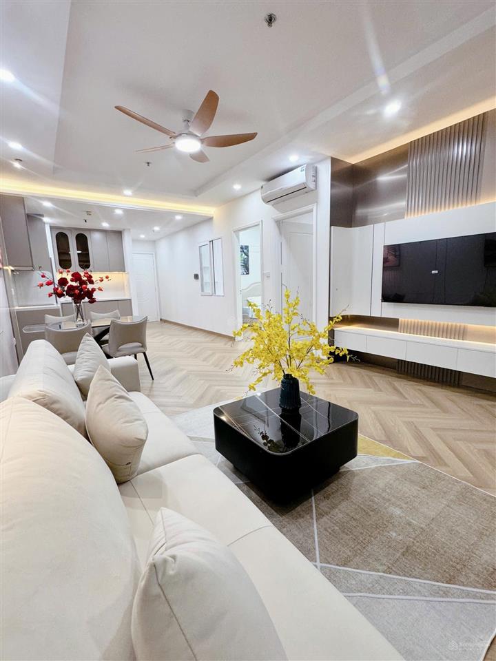 Bán nhà chính chủ 81,3m2 t10 view nhạc nước giá 7,7 tỷ. sổ đỏ sẵn, pháp lý rõ ràng