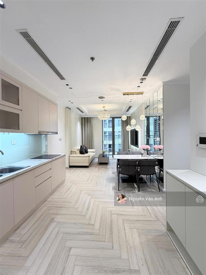 Bán nhà riêng 2 ngủ 68m2 tòa park 11 chính chủ giá 7 tỷ 2, sổ đỏ sẵn tay, tầng 12.  0353 474 ***