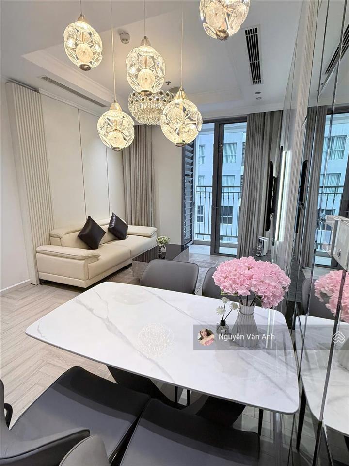 Bán nhà riêng 2 ngủ 68m2 tòa park 11 chính chủ giá 7 tỷ 2, sổ đỏ sẵn tay, tầng 12.  0353 474 ***