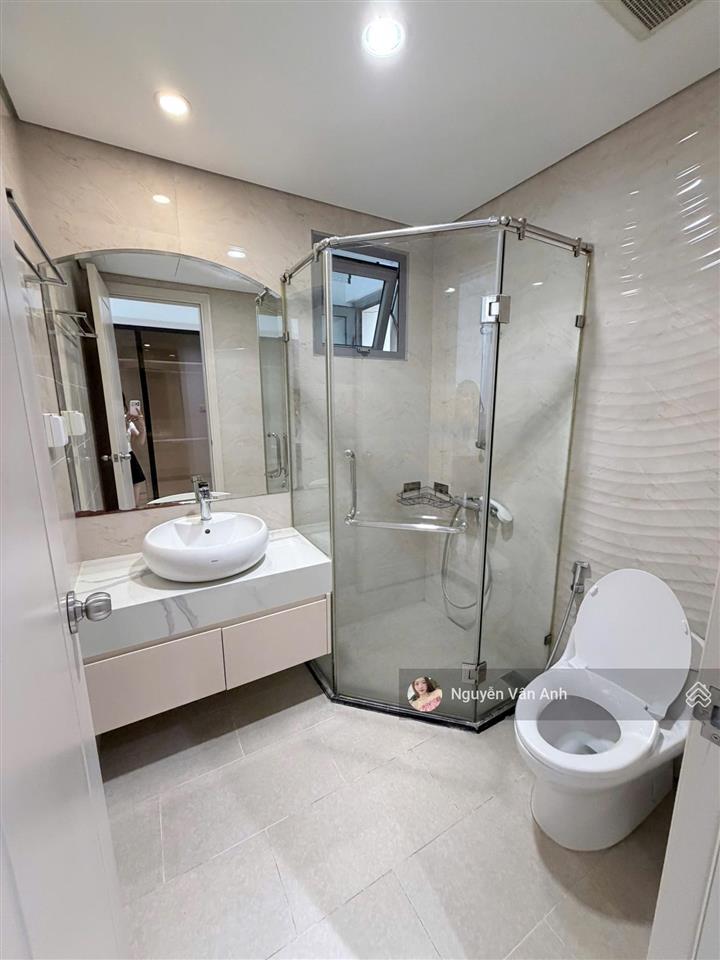 Bán nhà riêng 2 ngủ 68m2 tòa park 11 chính chủ giá 7 tỷ 2, sổ đỏ sẵn tay, tầng 12.  0353 474 ***