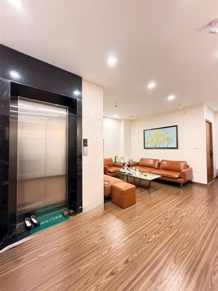 Cần bán nhanh biệt thự cầu giấy 100m2 x 5t thang máy, ô tô tránh dừng đỗ 29,9 tỷ