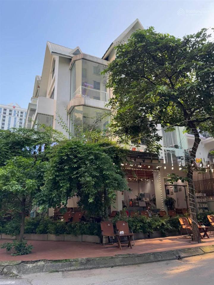 Bán gấp bt sân vườn 160m2, xây 4 tầng kđt mỹ đình, căn góc 15m mt, view vườn hoa, 49 tỷ tl