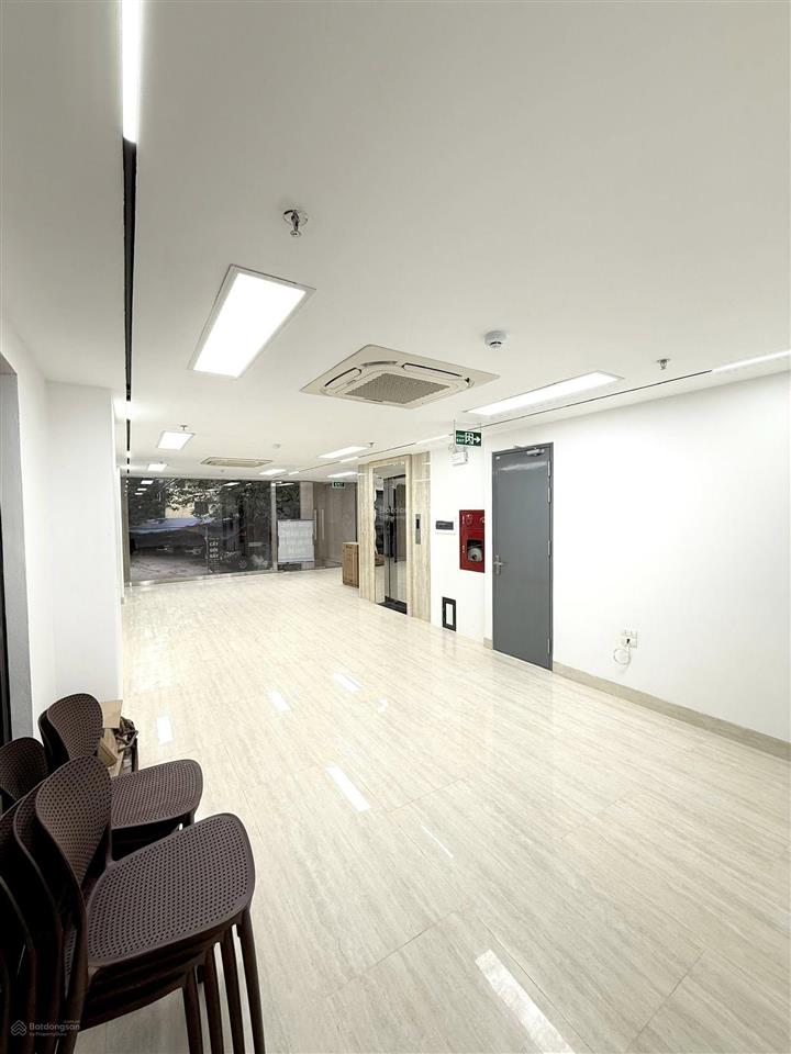 Bán nhanh tòa nhà 9 tầng lê đức thọ x 120m2  mt 12m  ô tô tránh  39 tỷ