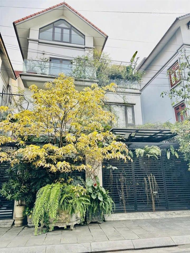 Bán biệt thự sân vườn 130m2 chính chủ, xây 4 tầng, mặt tiền 11m tại kđt mỹ đình, giá 37 tỷ tl