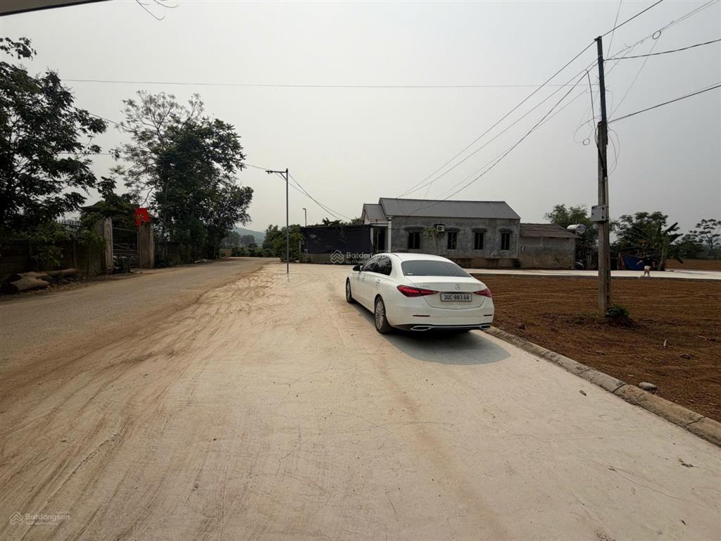 Đất mặt đường liên xã  trung tâm hành chính công  sát khu công nghiệp chỉ 250 triệu