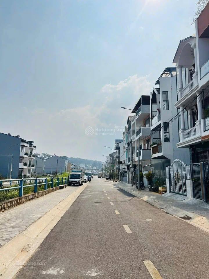 Bán đất kqh phạm hồng thái, đà lạt dãy e đoạn đầu 90m2 giá chỉ 9.4 tỷ bao thuế phí