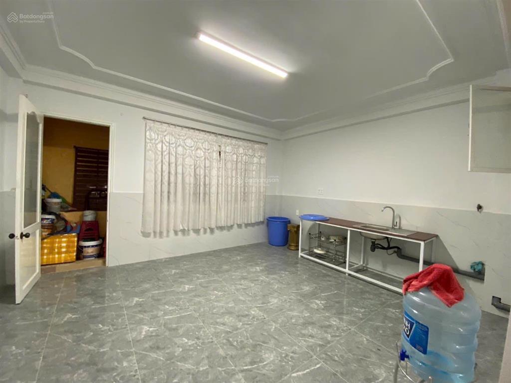 Nhà riêng 3 tầng kqh trần phú, p. xuân hương  hẻm ô tô ngay trung tâm thành phố
