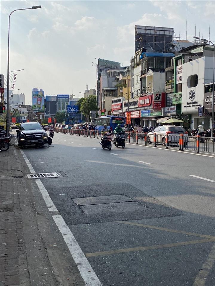 Bán gấp mặt tiền siêu hiếm lý thái tổ  ngay kế công viên số 1 lý thái tổ  90m2 ( 4,2/5 x 19m )