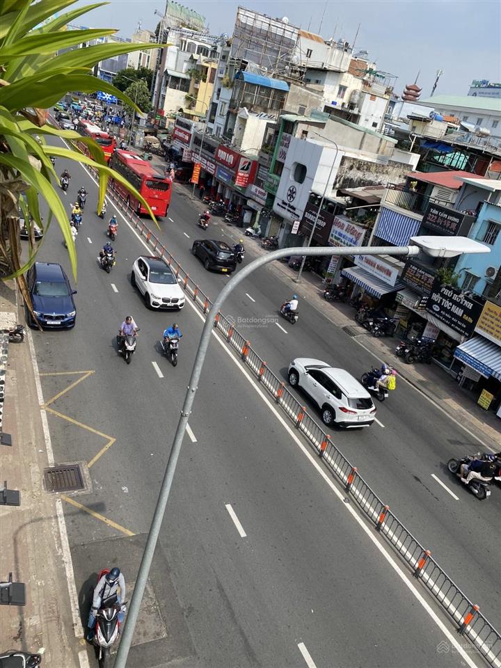 Bán gấp mặt tiền siêu hiếm lý thái tổ  ngay kế công viên số 1 lý thái tổ  90m2 ( 4,2/5 x 19m )