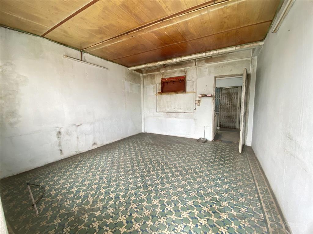 Bán gấp mặt tiền siêu hiếm lý thái tổ  ngay kế công viên số 1 lý thái tổ  90m2 ( 4,2/5 x 19m )