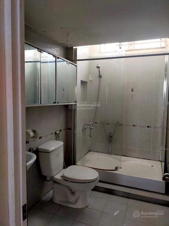 Bán gấp nhà cmt8 quận 3  50m2  4 tầng  8 phòng ngủ  dòng tiền ổn định 40 triệu/ tháng