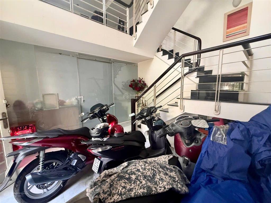 Bán nhà khu vip lê văn sỹ + trần quang diệu  ngang lớn 7m siêu hiếm  5 tầng trung tâm quận 3