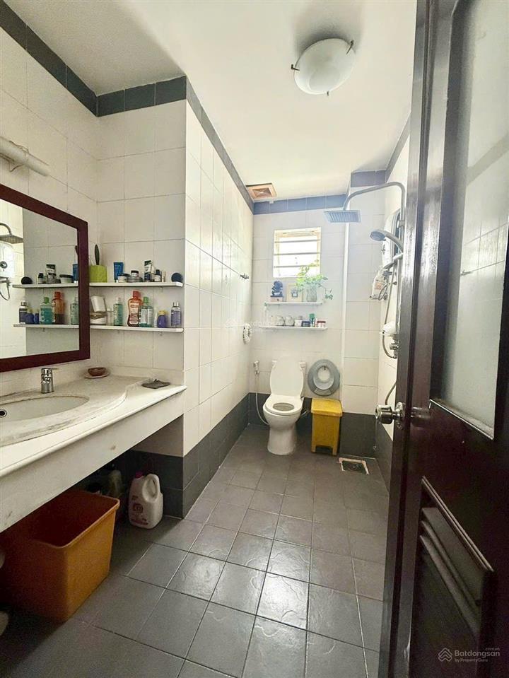Bán nhà khu vip lê văn sỹ + trần quang diệu  ngang lớn 7m siêu hiếm  5 tầng trung tâm quận 3