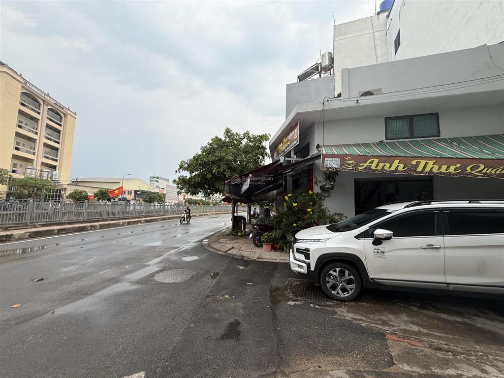 Bán nhà chính chủ đường tân kỳ tân quý  hẻm ô tô thông  4 tầng mới ở ngay  sát aeon tân phú