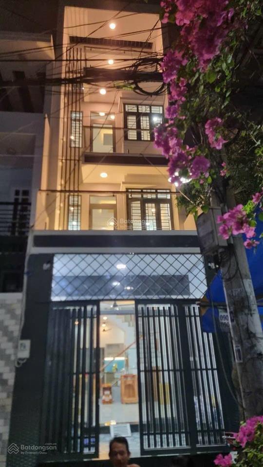 Chính chủ cần bán nhà 4 tầng mới ở ngay, hẻm ô tô  60m2 ( 4x15)  vị trí đẹp kinh doanh tốt