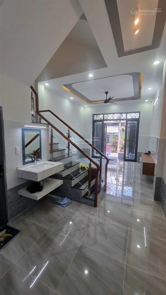 Chính chủ cần bán nhà 4 tầng mới ở ngay, hẻm ô tô  60m2 ( 4x15)  vị trí đẹp kinh doanh tốt