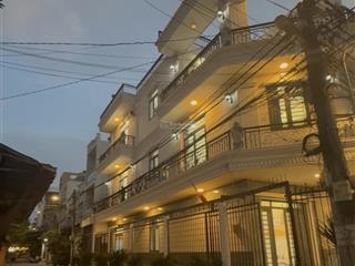 Bán gấp căn góc 2 mt kinh doanh  ngang 4,5m  đường xe tải thông  vị trí đẹp