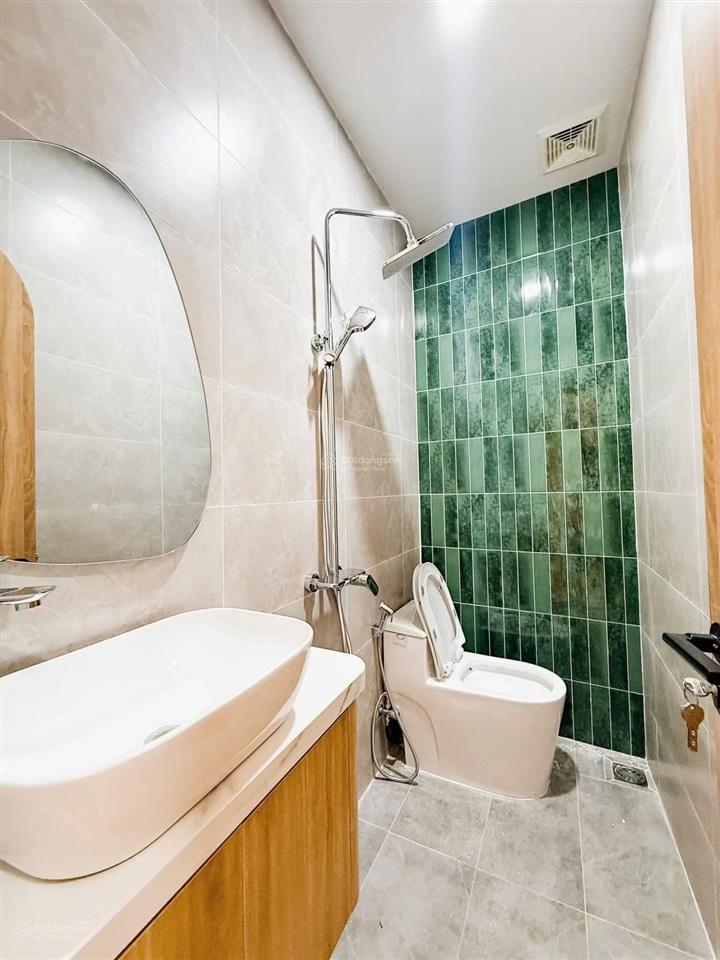Bán nhà trung tâm quận 3  đường võ văn tần  nhà mới 4 tầng  full nội thất  giá tốt