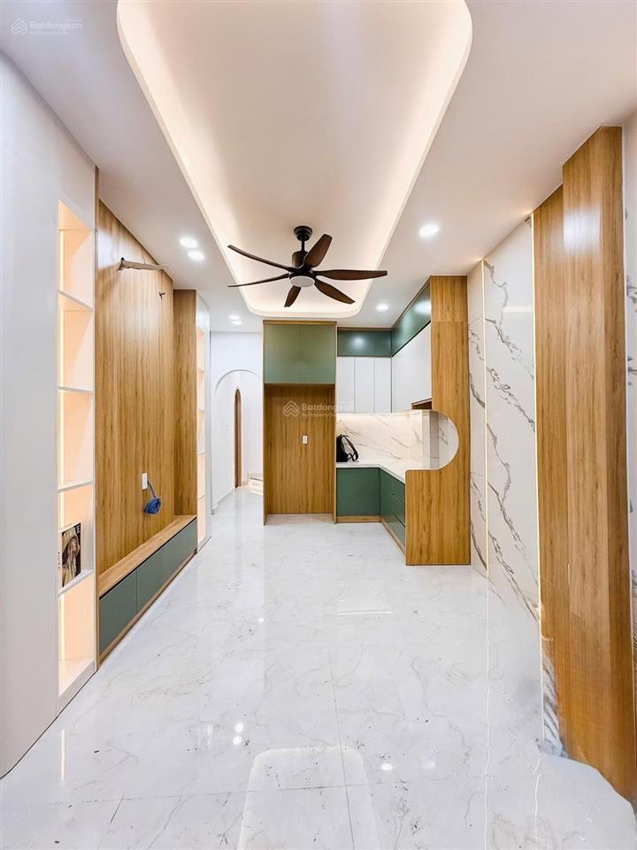 Bán nhà trung tâm quận 3  đường võ văn tần  nhà mới 4 tầng  full nội thất  giá tốt