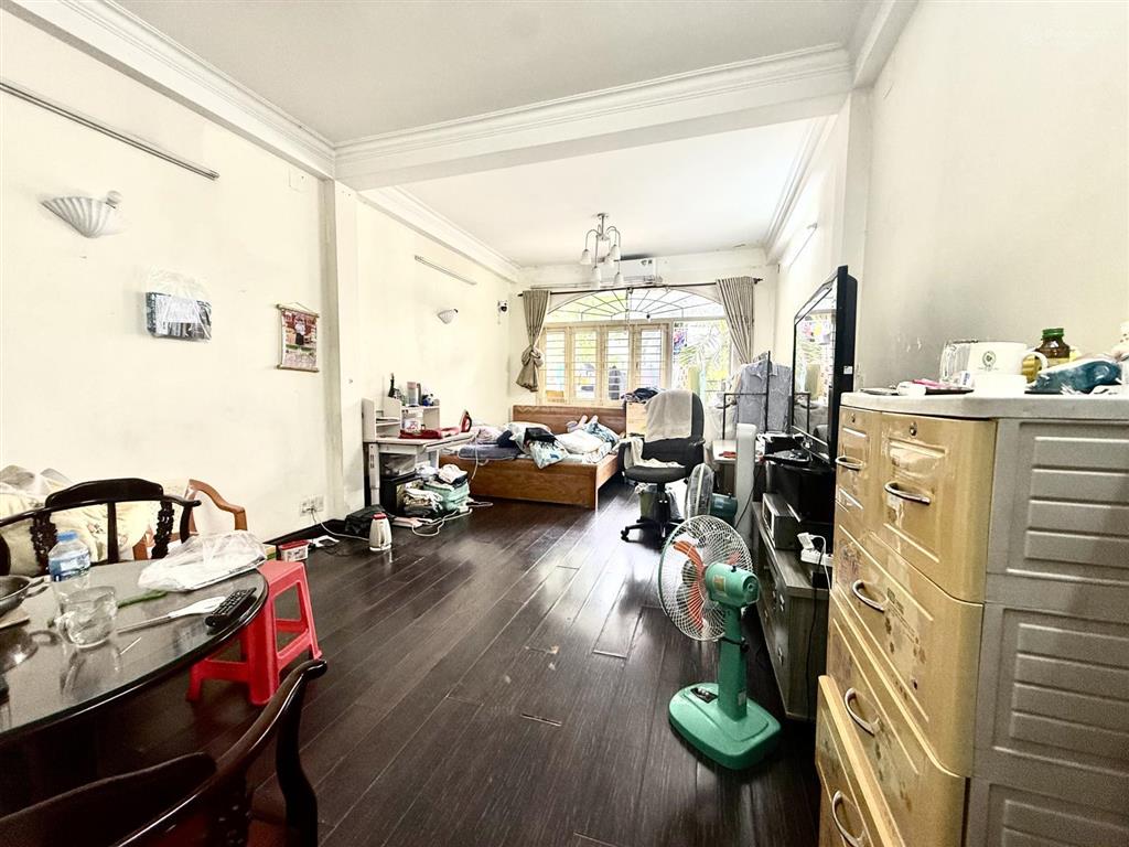 Bán gấp mặt tiền kinh doanh giáp ngay bàu cát  tân bình  70m2 (4,1 x 16m) 4 tầng  giá tốt