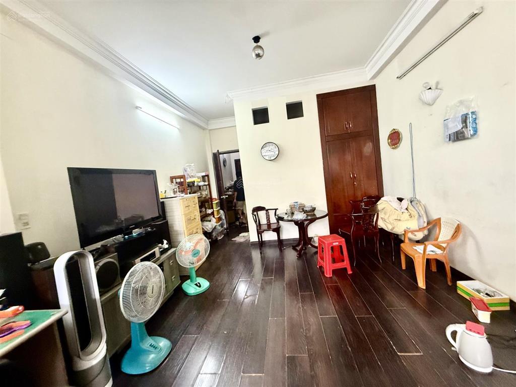 Bán gấp mặt tiền kinh doanh giáp ngay bàu cát  tân bình  70m2 (4,1 x 16m) 4 tầng  giá tốt