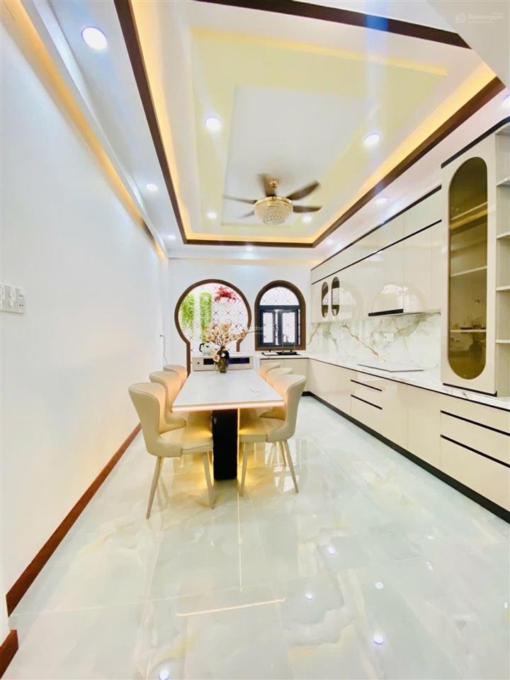 Bán nhà mới 5 tầng  hẻm ô tô  trung tâm quận 10  gần vạn hạnh mall  6 phòng ngủ