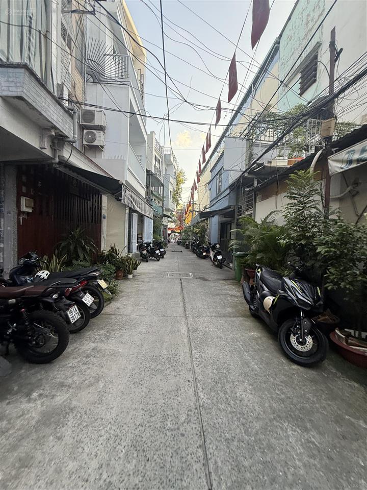 Bán nhà 5 tầng, đường lê hồng phong, ô tô đậu cửa, ngay chợ hoa hồ thị kỉ