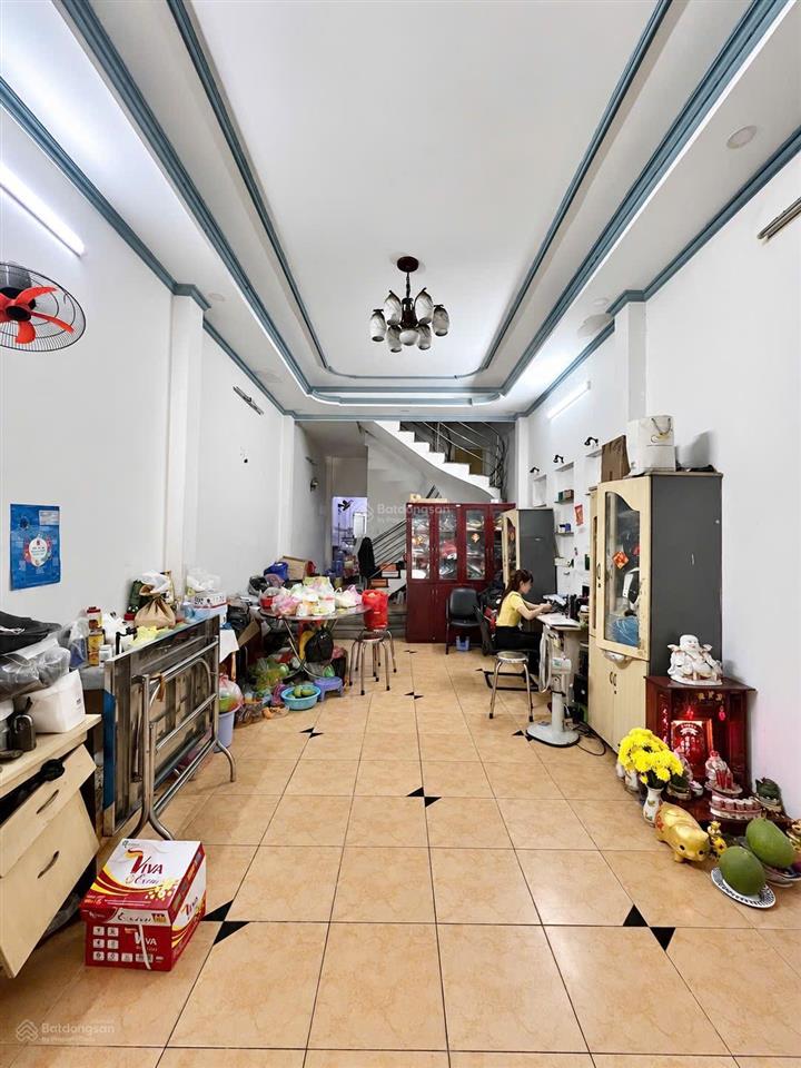 Mặt tiền kinh doanh  ngay chợ tân hương  84m2 (4x21m)  3 tầng  chính chủ  ô tô ngủ trong nhà