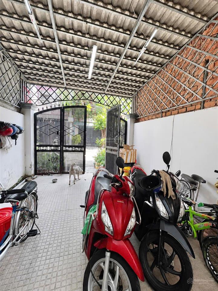 Mặt tiền kinh doanh  ngay chợ tân hương  84m2 (4x21m)  3 tầng  chính chủ  ô tô ngủ trong nhà