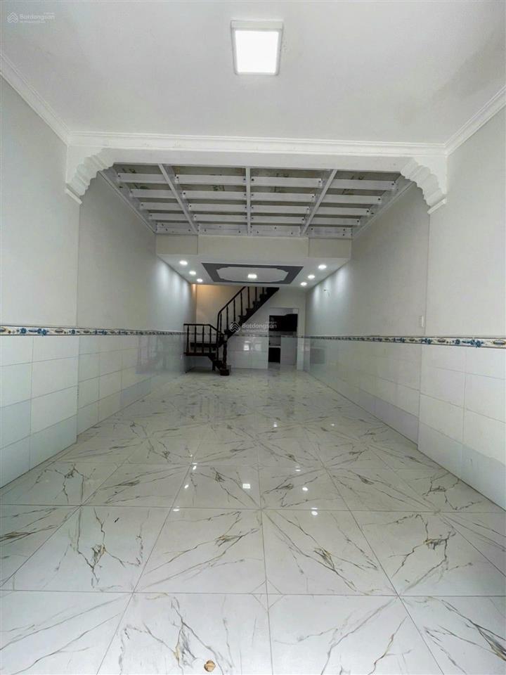 Bán nhà tân kỳ tân quý  kế etown cộng hoà  51m2  giá cực rẻ chỉ nhỉnh 4 tỷ hơn  2 tầng mới