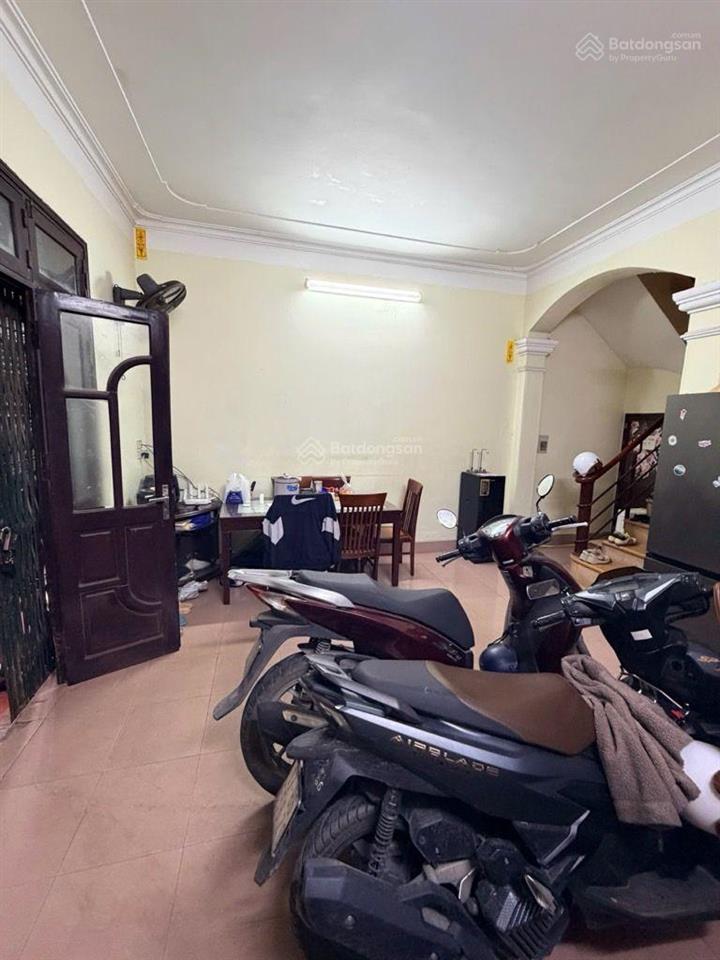 Bán nhà riêng ngõ 174 yên hòa, diện tích 30m2 x 4 tầng, mặt tiền 4,9m, giá 7,45 tỷ