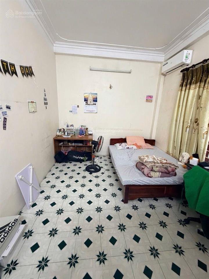 Bán nhà riêng ngõ 174 yên hòa, diện tích 30m2 x 4 tầng, mặt tiền 4,9m, giá 7,45 tỷ