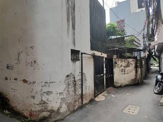 Bán nhà lô góc đường láng, vị trí cách 30m ra mặt phố tiềm năng cao, 122m2, mặt tiền 9m, giá 38 tỷ