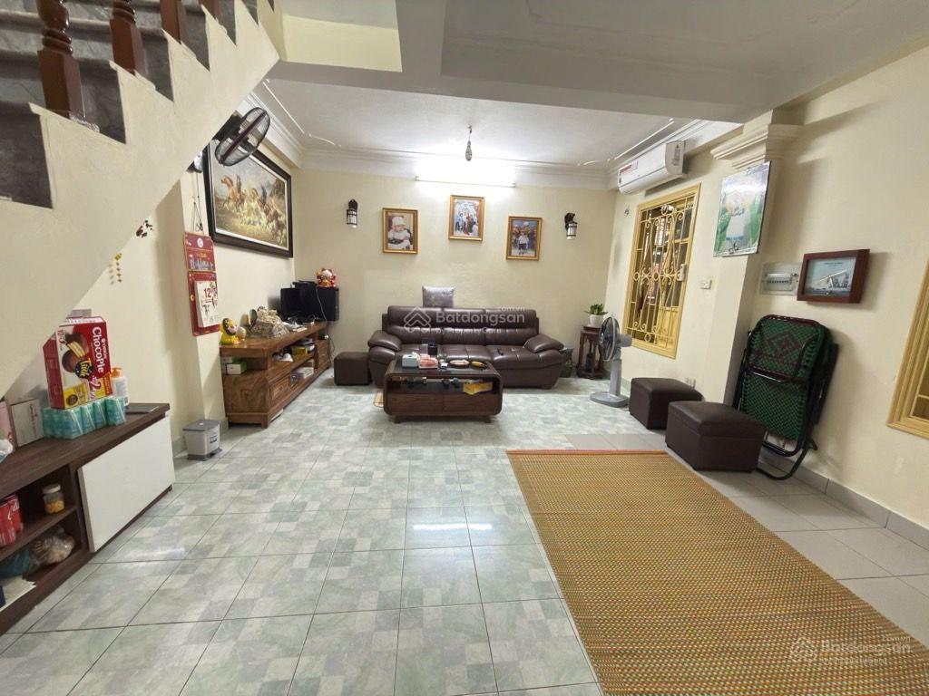 Bán nhà riêng ngõ 151 đội cấn  mặt tiền rộng  gần hồ đầm tròn